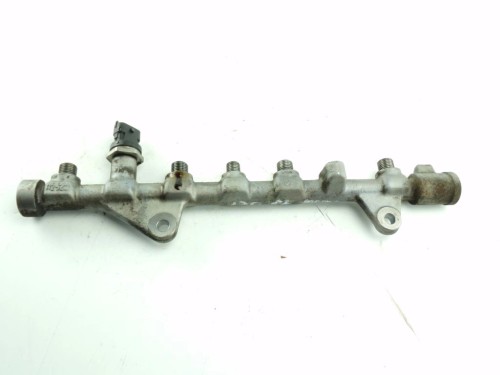 LISTWA WTRYSKOWA RENAULT MEGANE III (2008-2013) 1.9 DCI 8200750048
