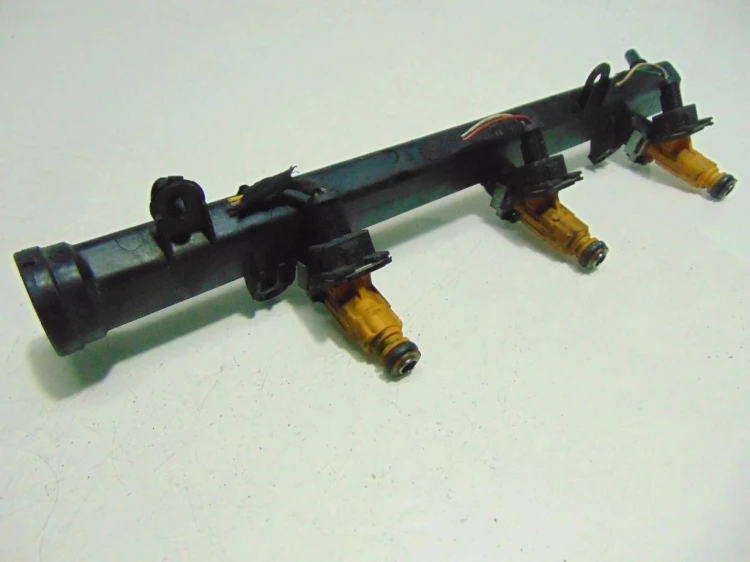 LISTWA WTRYSKOWA RENAULT LAGUNA II (2001-2005) 3.0 V6 9630333080