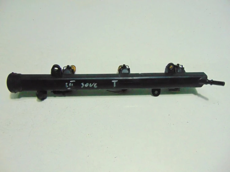 LISTWA WTRYSKOWA RENAULT LAGUNA II (2001-2005) 3.0 V6 9630333080