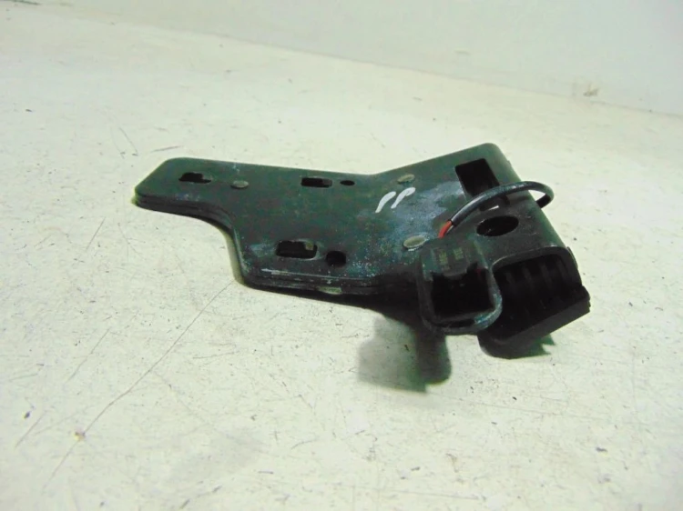 ZAMEK DACHU PRAWY FORD FOCUS MK2 (2004-2011) 1.6 TDCI