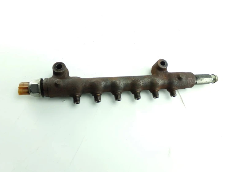 LISTWA WTRYSKOWA MITSUBISHI ASX (2010-) BRAK
