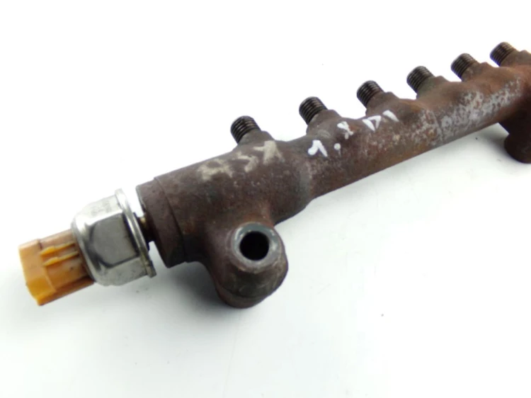 LISTWA WTRYSKOWA MITSUBISHI ASX (2010-) BRAK