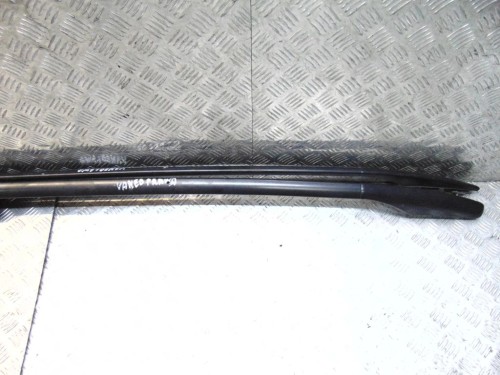 RELINGI DACHOWE MERCEDES VANEO W414 1.7 CDI