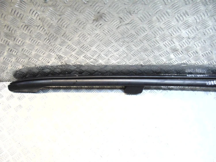 RELINGI DACHOWE MERCEDES VANEO W414 1.7 CDI