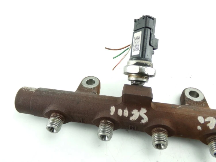 LISTWA WTRYSKOWA NISSAN QASHQAI (2007-2013) 1.5 DCI 8200815617