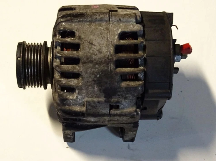 ALTERNATOR RENAULT MEGANE III (2008-2013) 231000026R TG15C146
