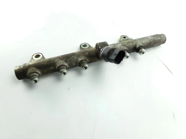LISTWA WTRYSKOWA FIAT STILO 1.9 JTD 0445214016