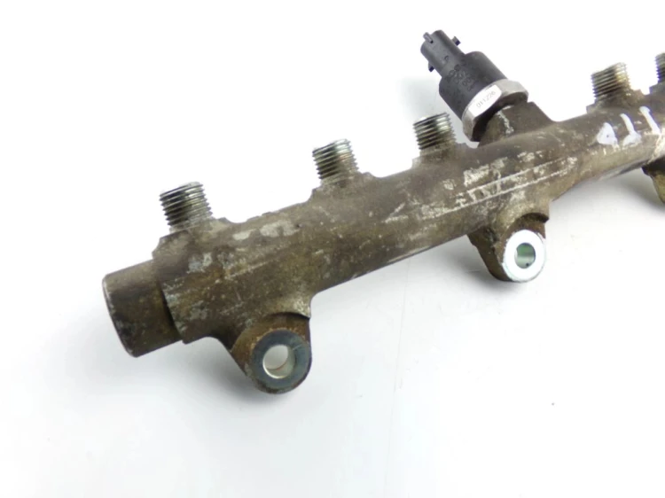 LISTWA WTRYSKOWA FIAT STILO 1.9 JTD 0445214016