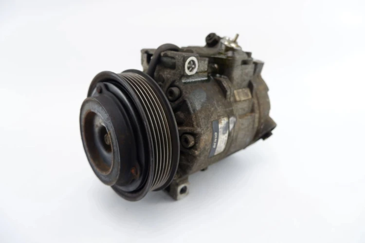 SPRĘŻARKA KLIMATYZACJI OPEL VECTRA B 2.6 V6 447220-8011