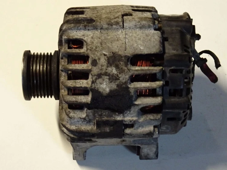 ALTERNATOR RENAULT SCENIC II LIFT (2006-2009) 8200525891