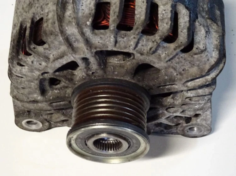 ALTERNATOR RENAULT SCENIC II LIFT (2006-2009) 8200525891