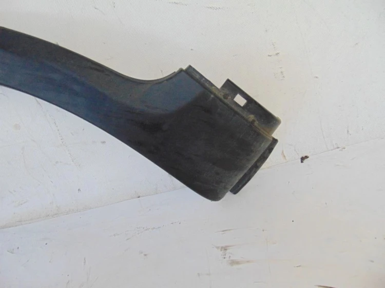 LISTWA NAKŁADKA BŁOTNIKA PRAWY TYŁ FIAT SEDICI (2005-2009) 1.9 DDIS 77251-7