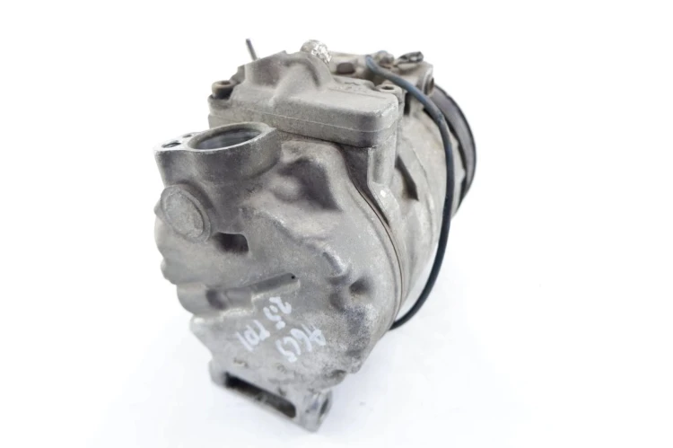 SPRĘŻARKA KLIMATYZACJI AUDI A6 C5 4B0260805C