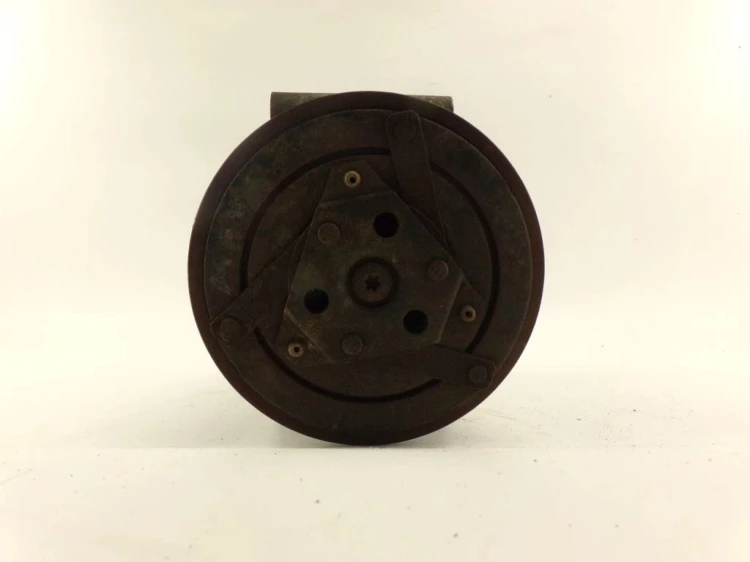 SPRĘŻARKA KLIMATYZACJI RENAULT MEGANE II (2002-2005) 1.9 DCI 8200053264
