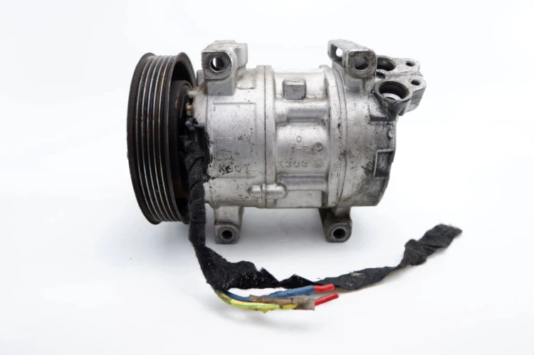 SPRĘŻARKA KLIMATYZACJI ALFA ROMEO GT (2004-2011) 447220-8644