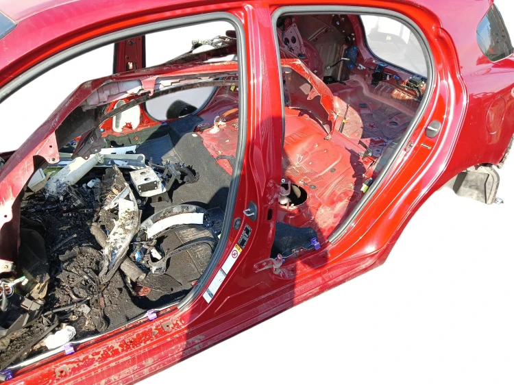 DACH LEXUS CT 200h LIFT (2014-2017) 1.8 HYBRID 136KM