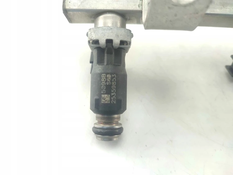 LISTWA WTRYSKOWA BRILLIANCE BS4 (2006-2014) 1.6 101KM 17204536