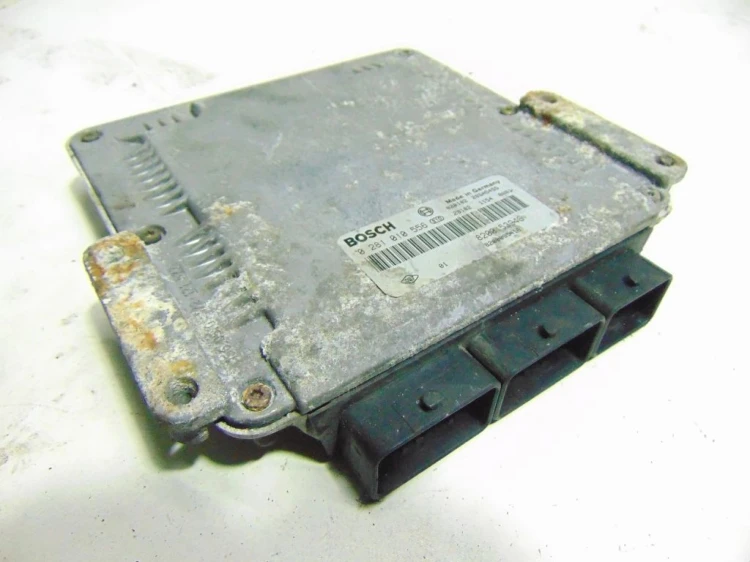 KOMPUTER STEROWNIK SILNIKA RENAULT LAGUNA II (2001-2005) 1.9 DCI 8200153946