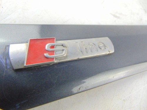 LISTWA BŁOTNIKA PRAWY TYŁ AUDI A3 8P (2004-2008) 1.6 8v 8P3853984