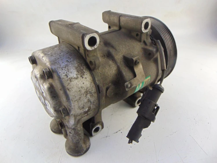 SPRĘŻARKA KLIMATYZACJI FORD FIESTA MK5 (2002-2005) 1.4 TDCI 2S6119D629AE