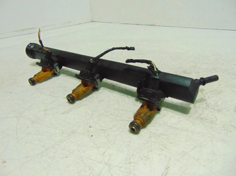 LISTWA WTRYSKOWA RENAULT LAGUNA II (2001-2005) 3.0 V6 9630333080