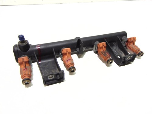 LISTWA WTRYSKOWA PEUGEOT 206 (1998-2002) 9650764780