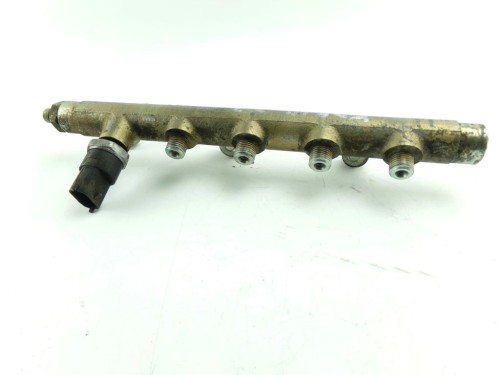 LISTWA WTRYSKOWA RENAULT ESPACE III (1997-2000) 1,9 DTI 8200010077