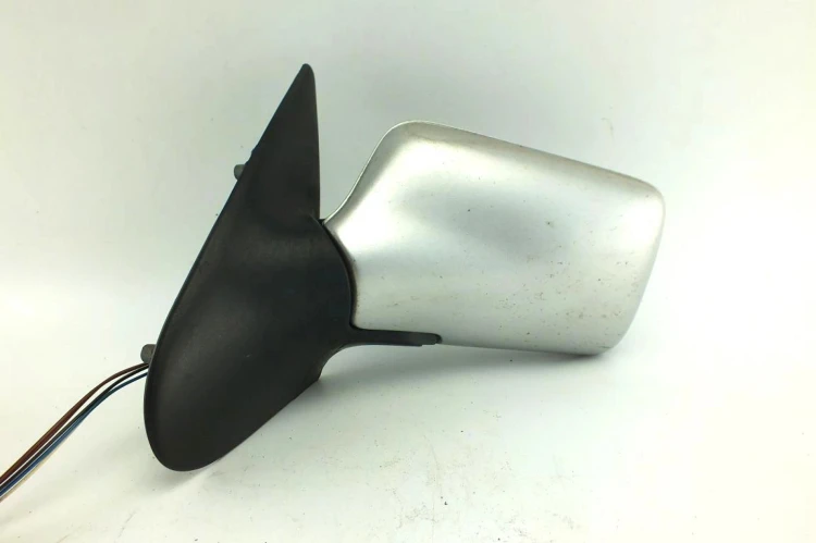 LUSTERKO LEWE SEAT CORDOBA 1.6