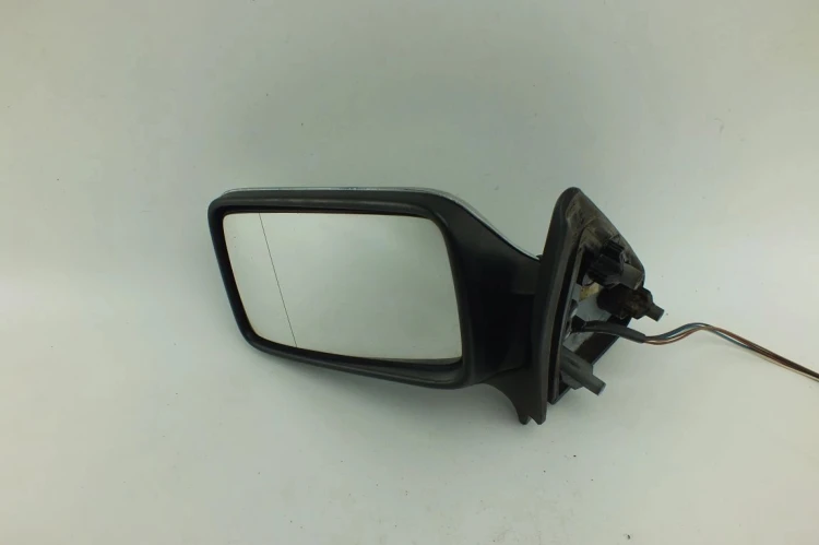 LUSTERKO LEWE SEAT CORDOBA 1.6