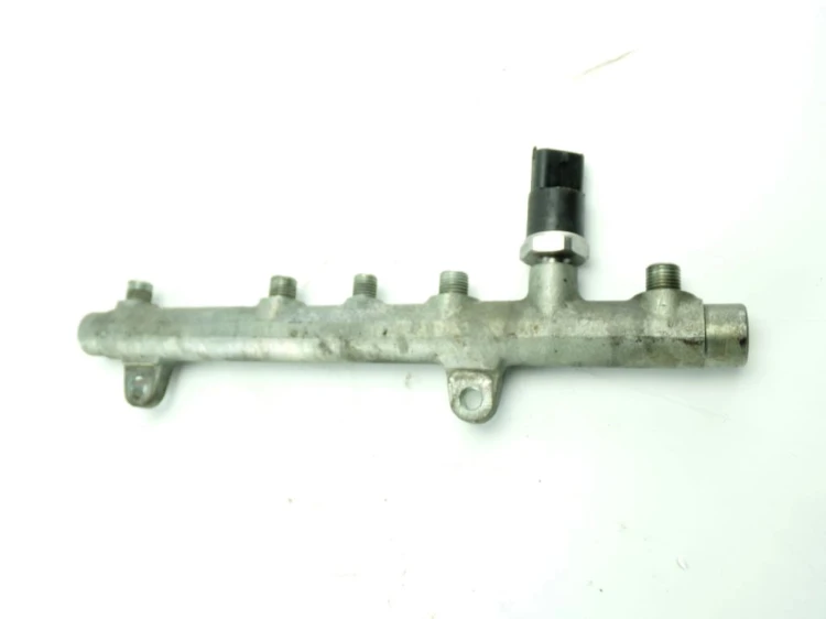LISTWA WTRYSKOWA RENAULT LAGUNA II (2001-2005) 1.9 DCI 7700111013