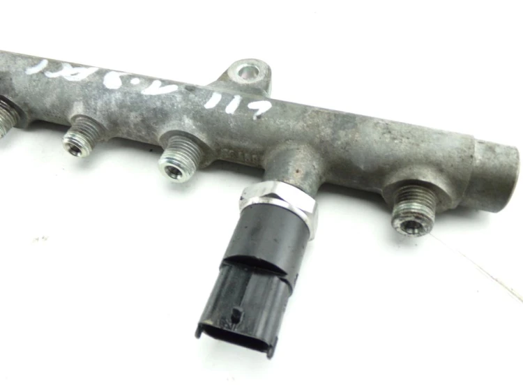 LISTWA WTRYSKOWA RENAULT LAGUNA II (2001-2005) 1.9 DCI 7700111013