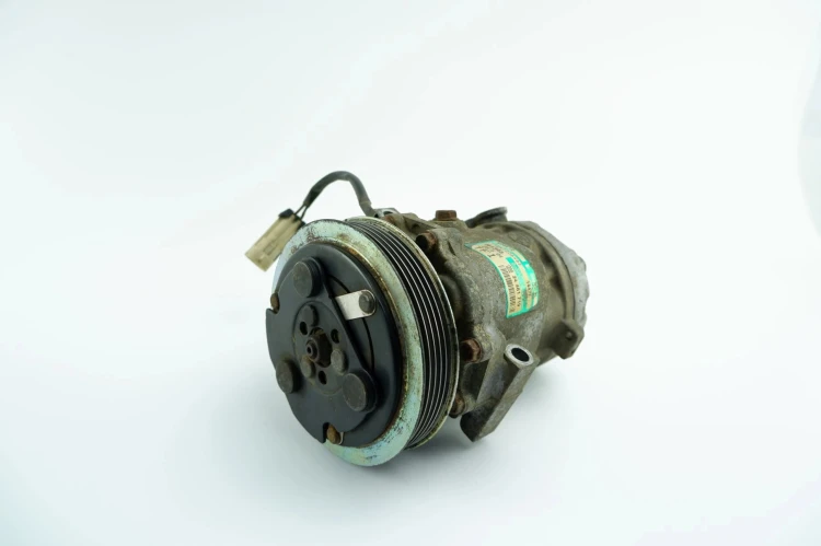 SPRĘŻARKA KLIMATYZACJI OPEL CORSA C 1.2 BENZ 24461719