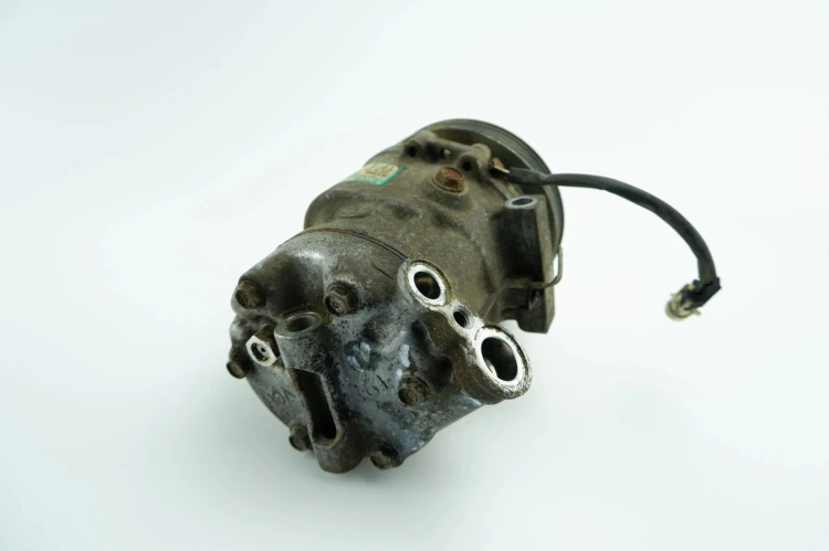SPRĘŻARKA KLIMATYZACJI OPEL CORSA C 1.2 BENZ 24461719