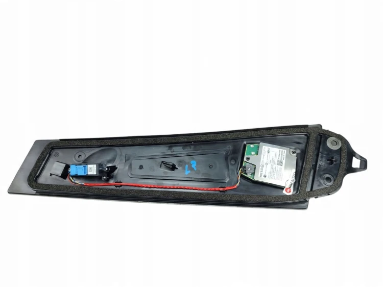 SŁUPEK SZKLANY KAMERA LEWY TESLA MODEL 3 LIFT (2020-2023) 60kWh 283KM 11092