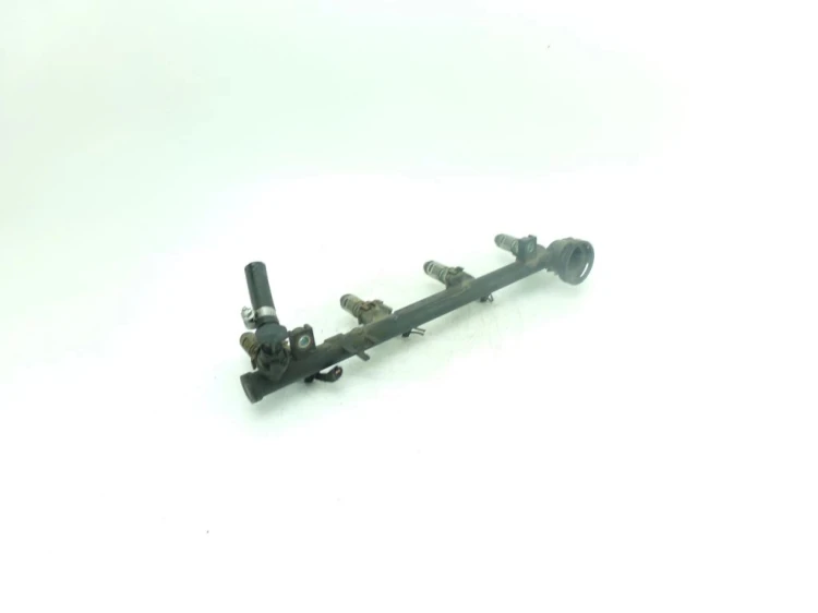 LISTWA WTRYSKOWA RENAULT SCENIC II (2003-2005) 2.0 16V 7700107405