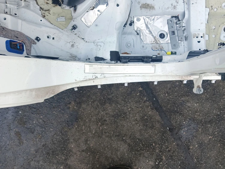 PRÓG PRAWY SŁUPEK ŚRODKOWY MERCEDES CLS X218 (2012-2014) 3.0 CDI 265KM
