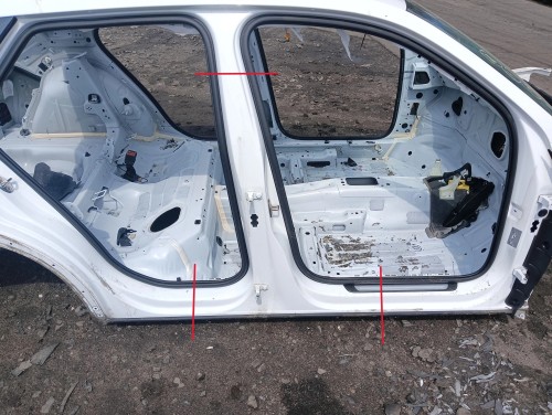 PRÓG PRAWY SŁUPEK ŚRODKOWY AUDI Q2 GA 81A (2016-2020) 1.6 TDI 115KM