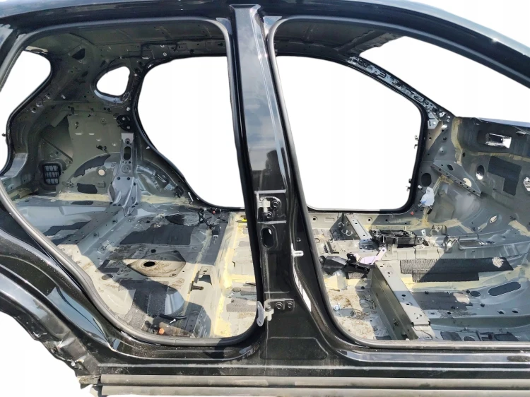 PRÓG PRAWY SŁUPEK ŚRODKOWY NISSAN QASHQAI J12 (2021-2024) 1.3 DIG-T 140KM