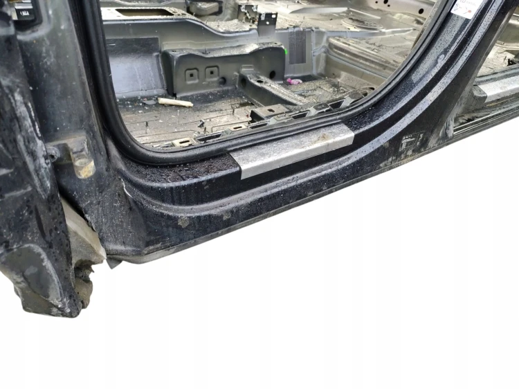 PRÓG LEWY SŁUPEK ŚRODKOWY SEAT ALHAMBRA II 7N (2010-2015) 2.0 TDI 140KM