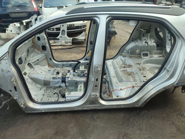 PRÓG LEWY SŁUPEK ŚRODKOWY OPEL MOKKA A (2012-2016) 1.6 CDTI 136KM