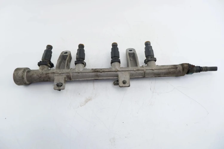LISTWA WTRYSKOWA HYUNDAI GETZ 35310-22600
