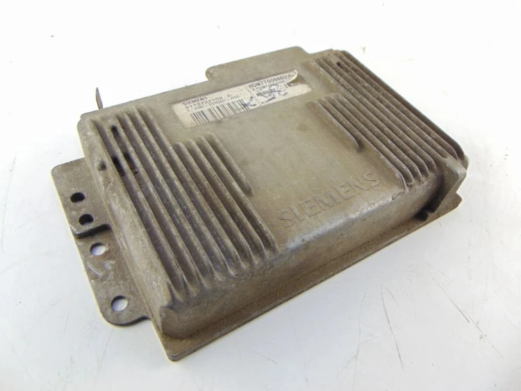 KOMPUTER STEROWNIK SILNIKA RENAULT LAGUNA I 2.0 16V 7700102309