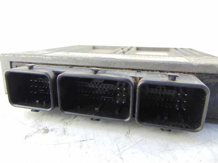 KOMPUTER STEROWNIK SILNIKA RENAULT LAGUNA II (2001-2005) 8200045893
