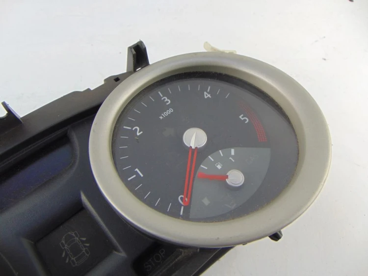 LICZNIK RENAULT MEGANE II (2002-2005) 1.5 DCI 8200399695 D