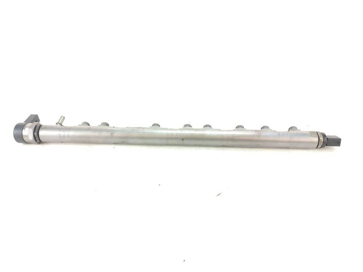 LISTWA WTRYSKOWA BMW 6 F13 (2010-2014) 3.0 D 313KM 0445216031