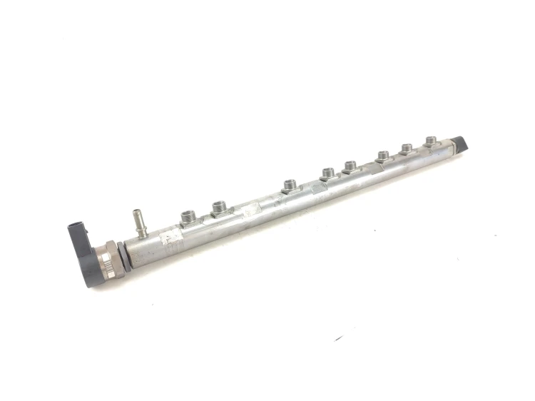 LISTWA WTRYSKOWA BMW 6 F13 (2010-2014) 3.0 D 313KM 0445216031
