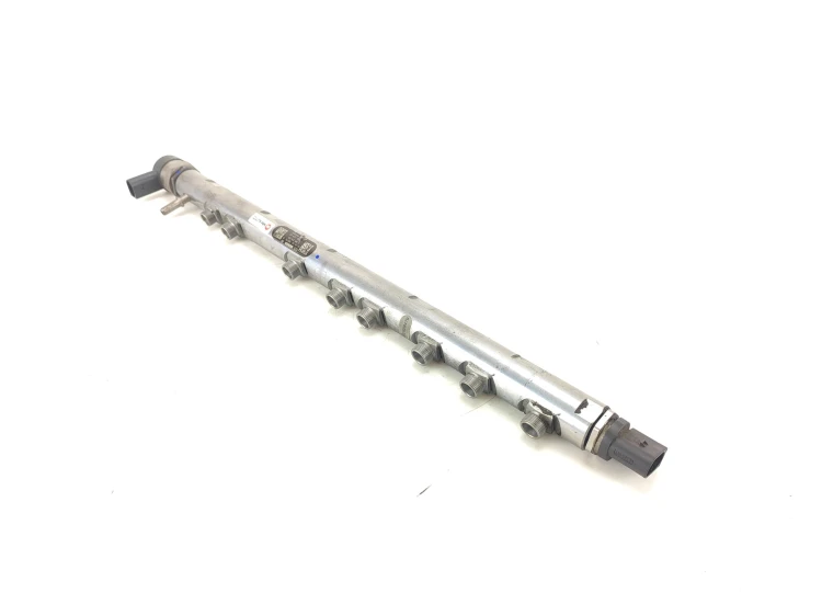 LISTWA WTRYSKOWA BMW 6 F13 (2010-2014) 3.0 D 313KM 0445216031