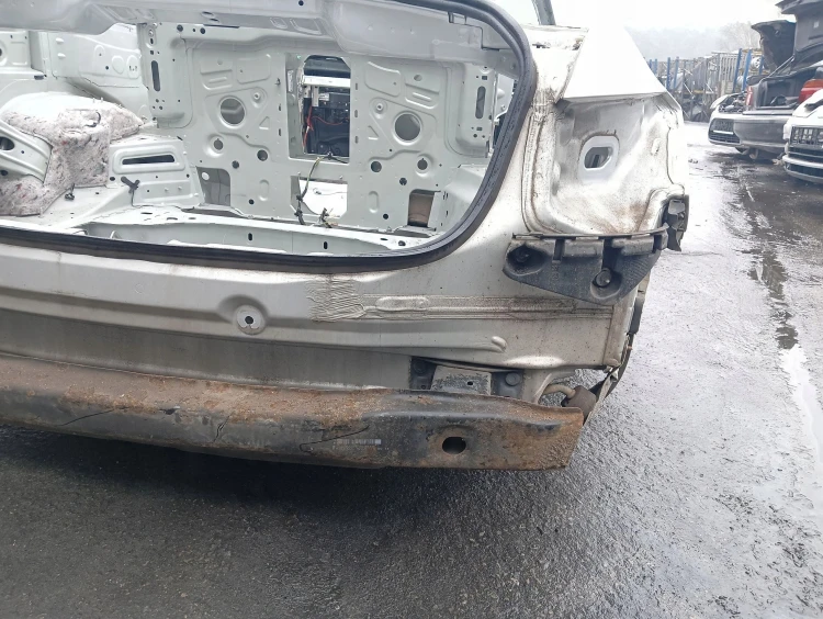 PAS TYLNY WANNA MERCEDES E W207 (2009-2013) 3.0 CDI 231KM