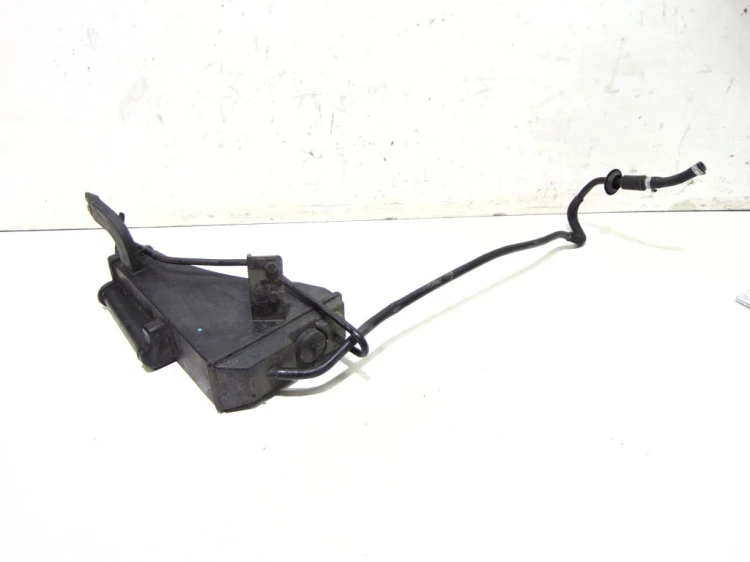 FILTR WĘGLOWY AUDI A4 B6 (1999-2002)