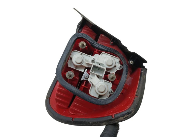 LAMPA LEWY TYŁ BRILLIANCE BS4 (2006-2014) 1.6 101KM